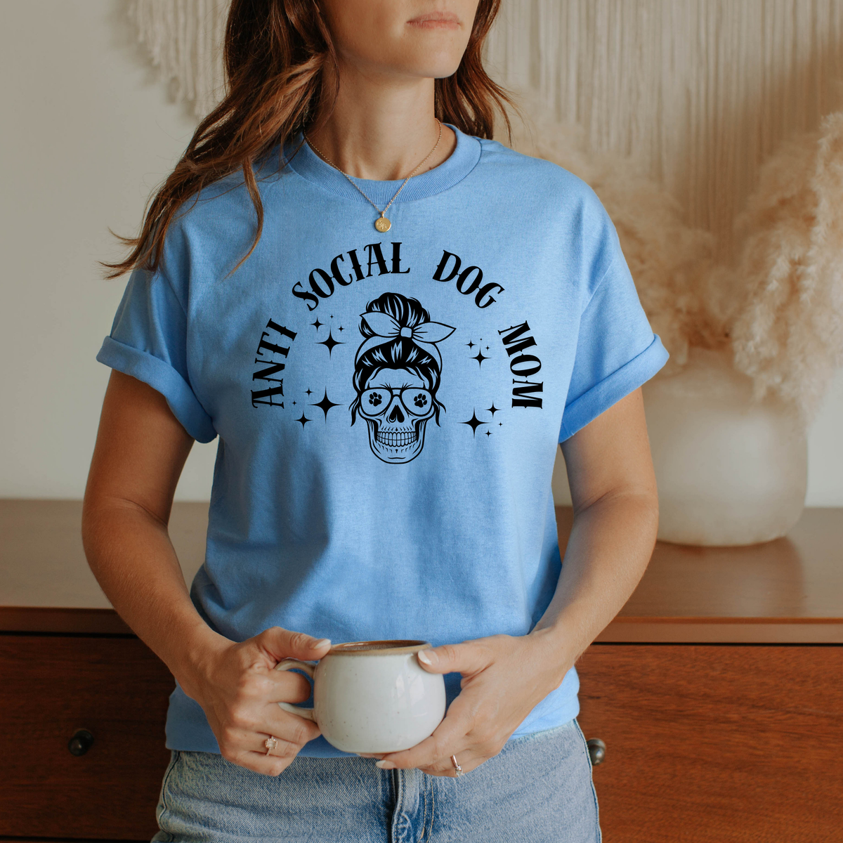 Shirt " Anti Social Dog Mom"